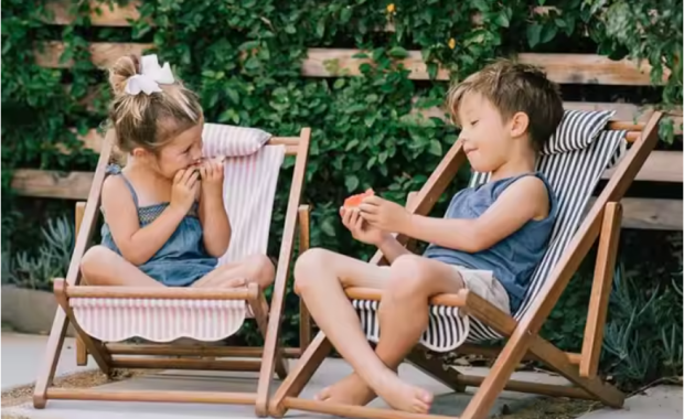 Low‑Slung Sling Chairs: Retro Comfort for Modern Spaces